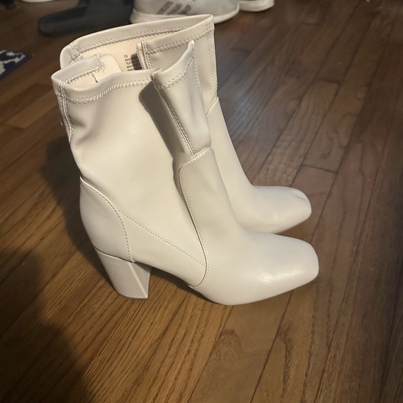 Brand new never worn white heels great for concerts, festivals, weddings, etc! - Picture 2 of 2